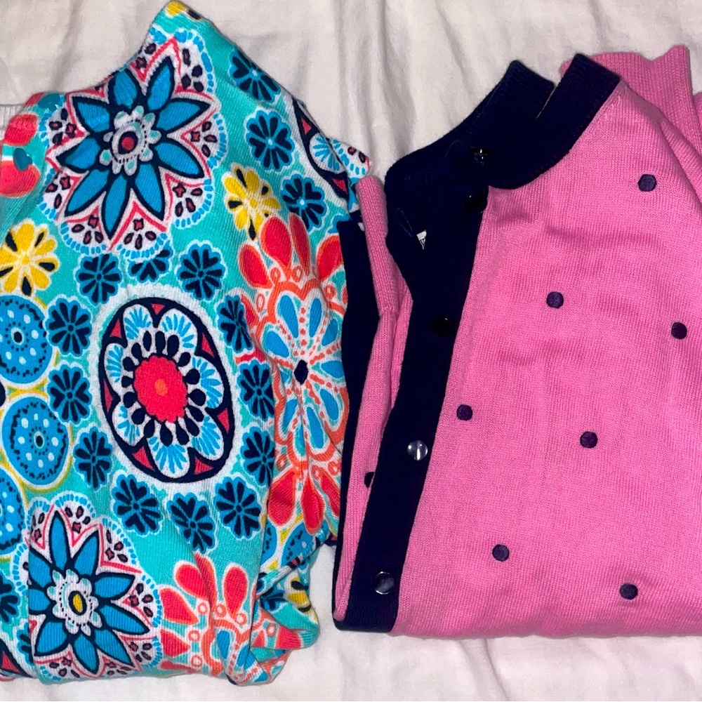 crown and ivy sweaters - size xs